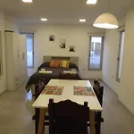 Departamento En Pleno Centro.
